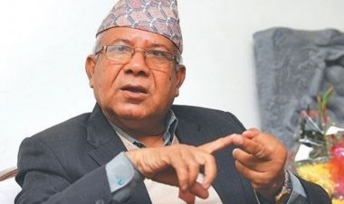 माधव नेपाल समूहको छलफल ल्होत्से हलमा