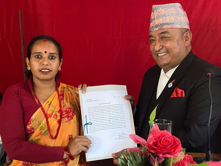 पदबाट राजिनामा दिए रोशी गाउँपालिकाका अध्यक्ष लामाले